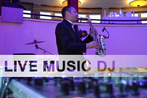 Live Music DJ mit Percussion und Saxofon